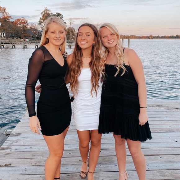 Meet your Posher, Bayleigh - Picture 1 of 3